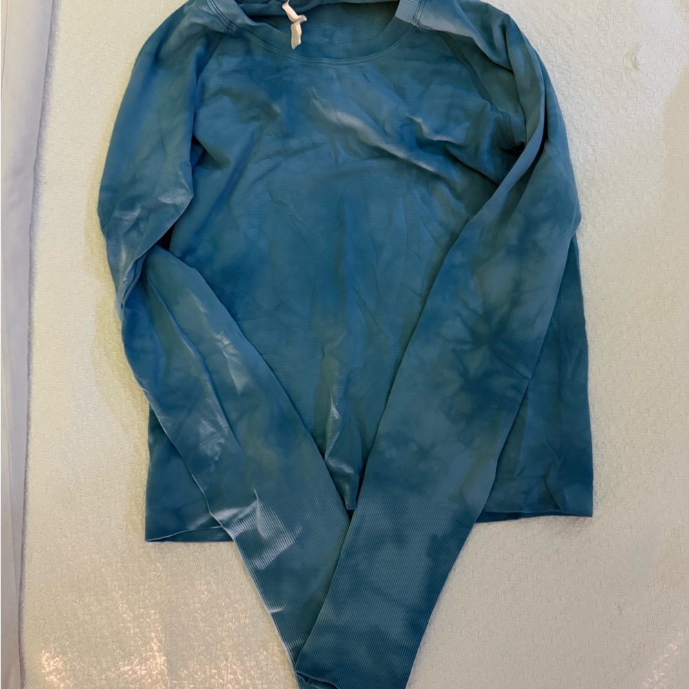 Lululemon Athletica Blue Long Sleeve Top